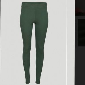 Aritzia Sunday Best High Wasted Leggings